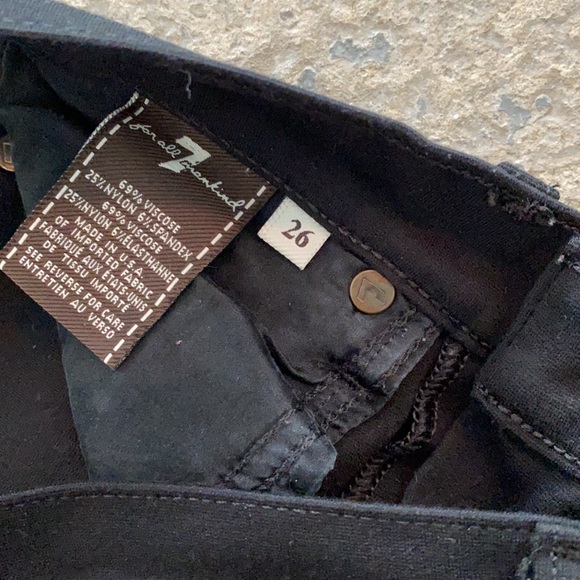 7 for all mankind black boot cut Ponte jeans, sz 26 EUC - Picture 4 of 4